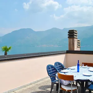 https://loft-with-big-terrace-lake-view.it-lombardy.com